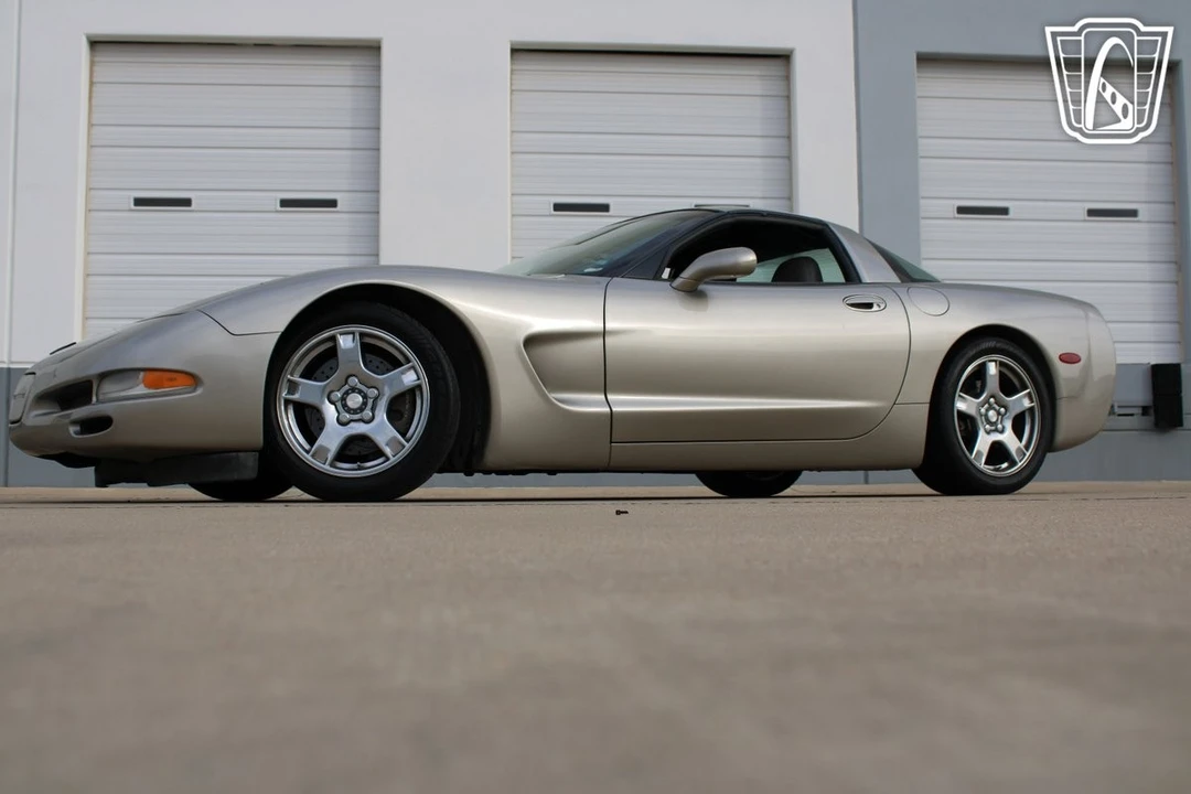 1998 Chevrolet Corvette C5 - Image 6 of 12