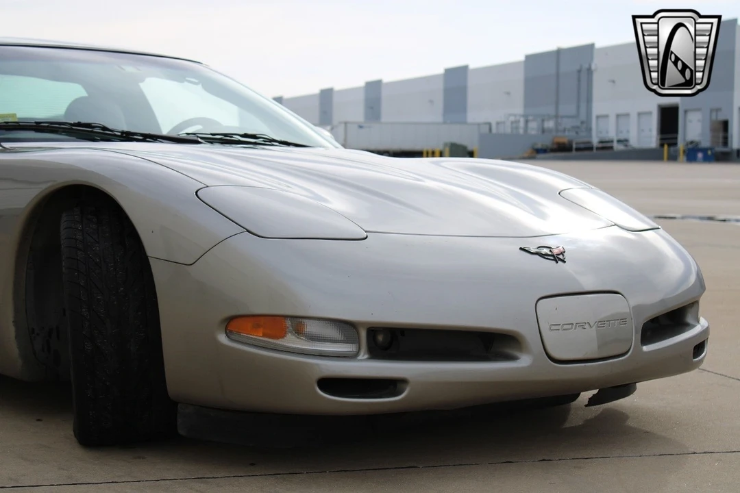 1998 Chevrolet Corvette C5 - Image 10 of 21