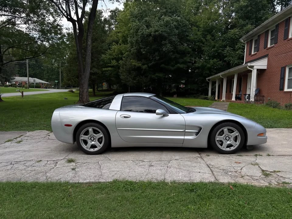 1998 Chevrolet Corvette C5 - Image 2 of 6