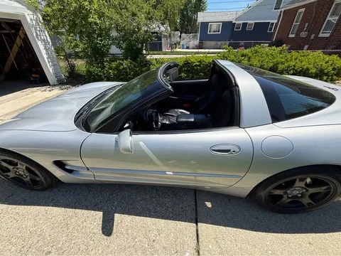 1998 Chevrolet Corvette C5 - Image 2 of 9