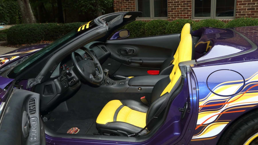 1998 Chevrolet Corvette C5 - Image 4 of 12
