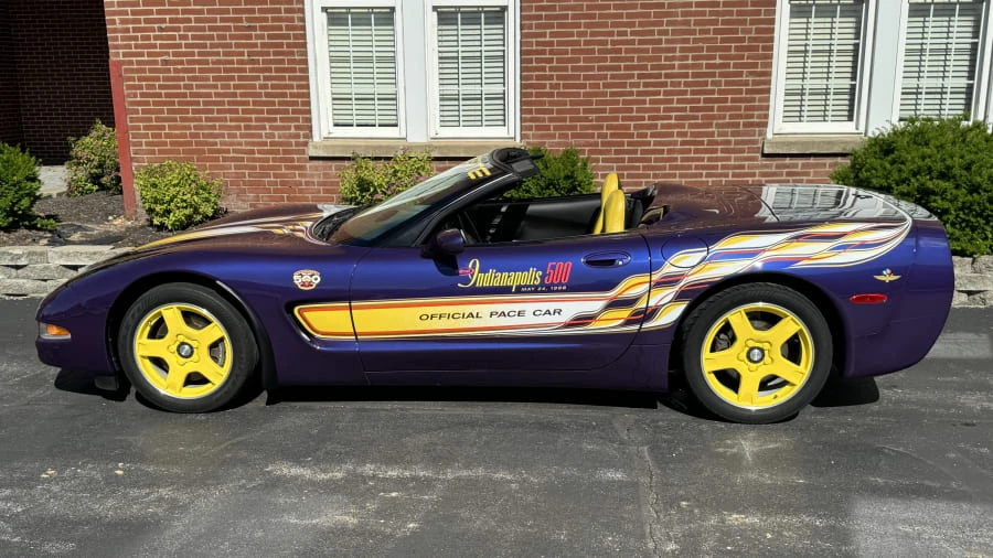 1998 Chevrolet Corvette C5 - Image 2 of 18