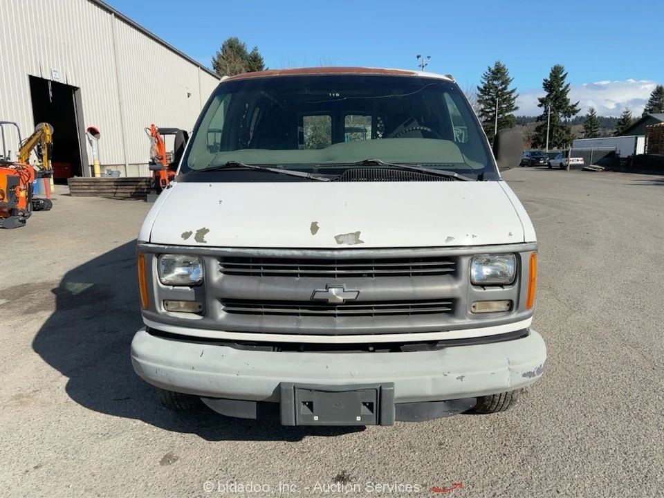 1998 Chevrolet Express - Image 7 of 12