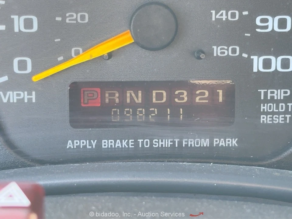 1998 Chevrolet Express - Image 9 of 12