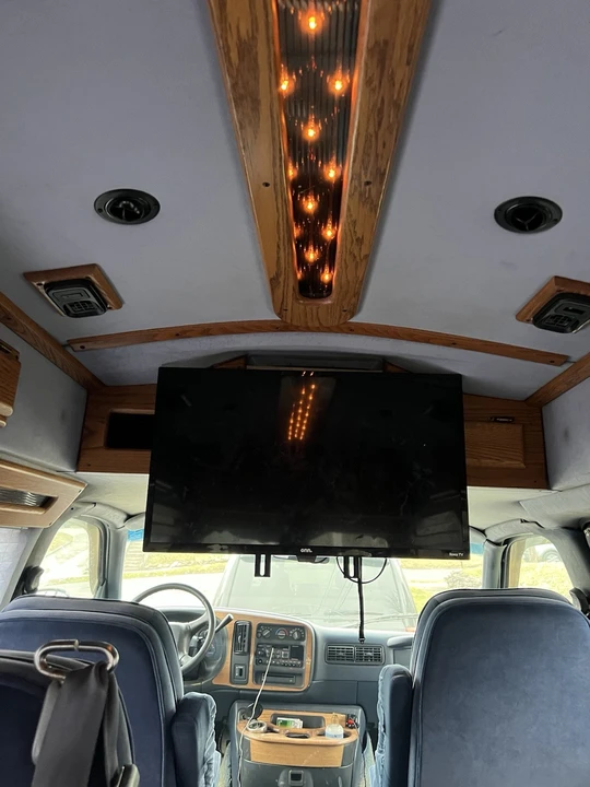 1998 Chevrolet Express - Image 5 of 6