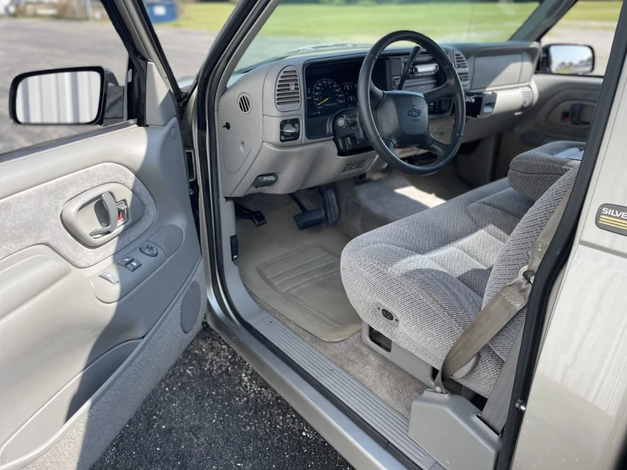 1998 Chevrolet C/K 4th Gen - Image 9 of 12