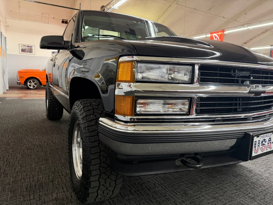 1998 Chevrolet C/K 4th Gen - Image 9 of 31