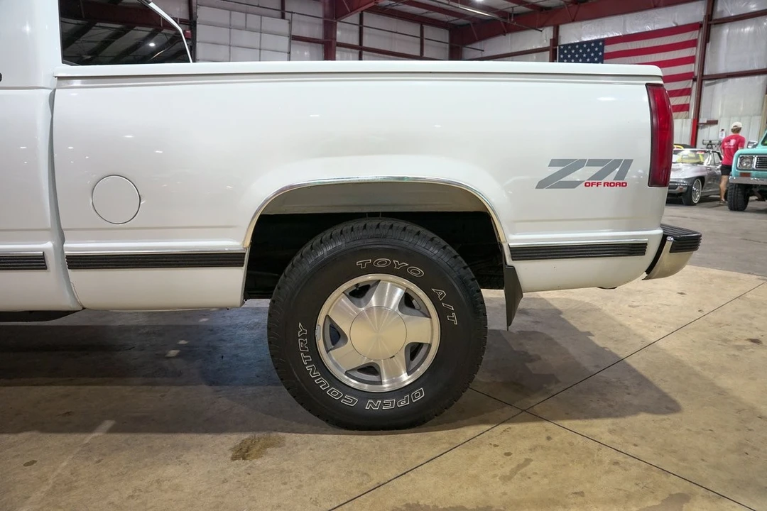 1998 Chevrolet C/K 4th Gen - Image 5 of 31