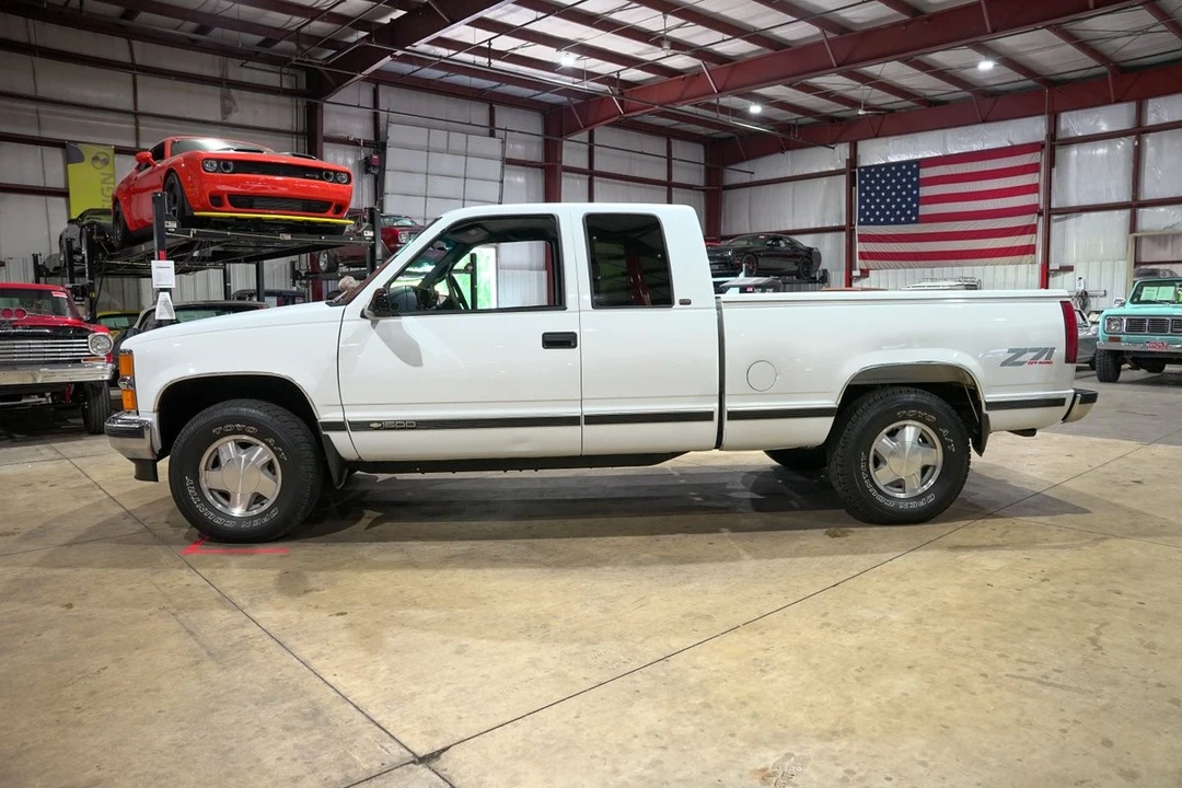1998 Chevrolet C/K 4th Gen - Image 4 of 31