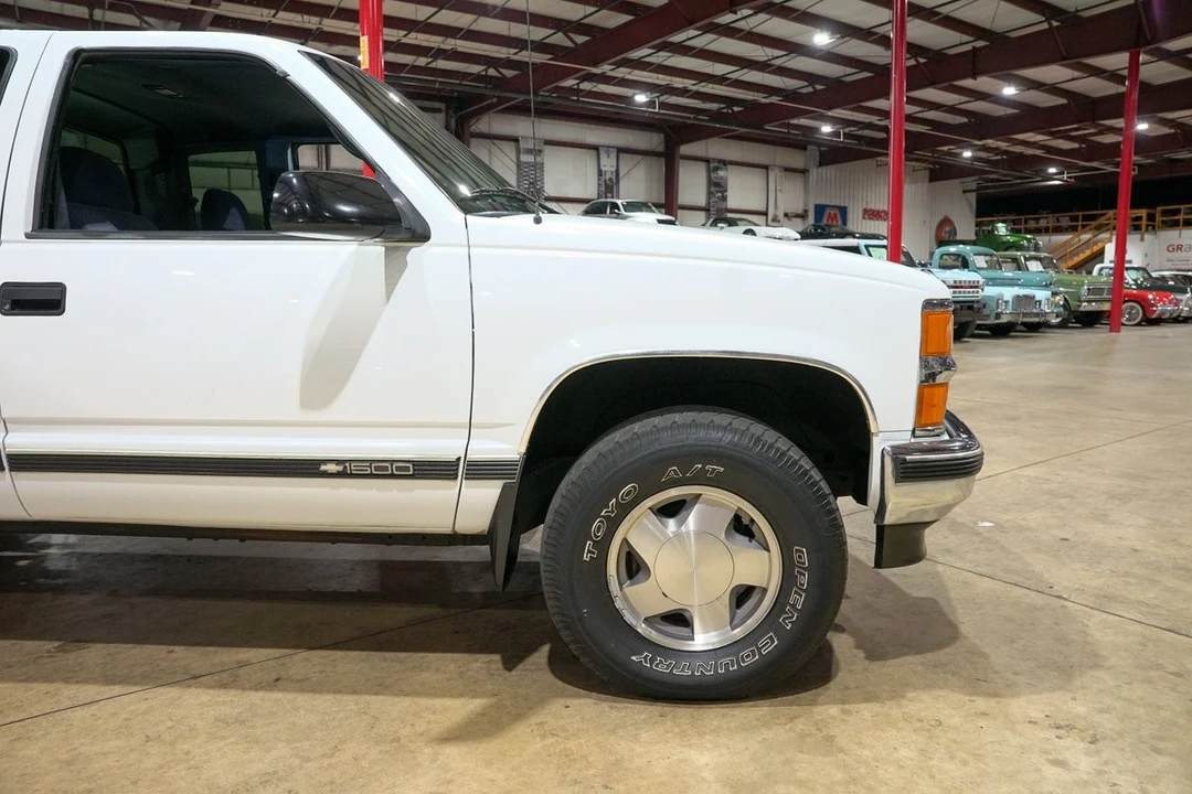 1998 Chevrolet C/K 4th Gen - Image 11 of 31