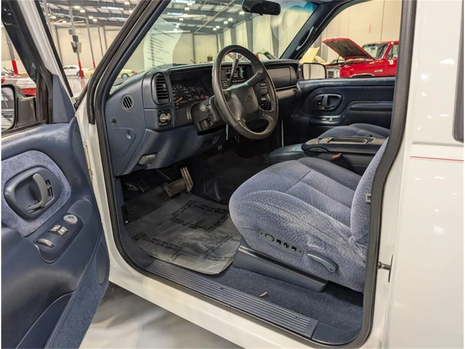 1998 Chevrolet C/K 4th Gen - Image 11 of 17