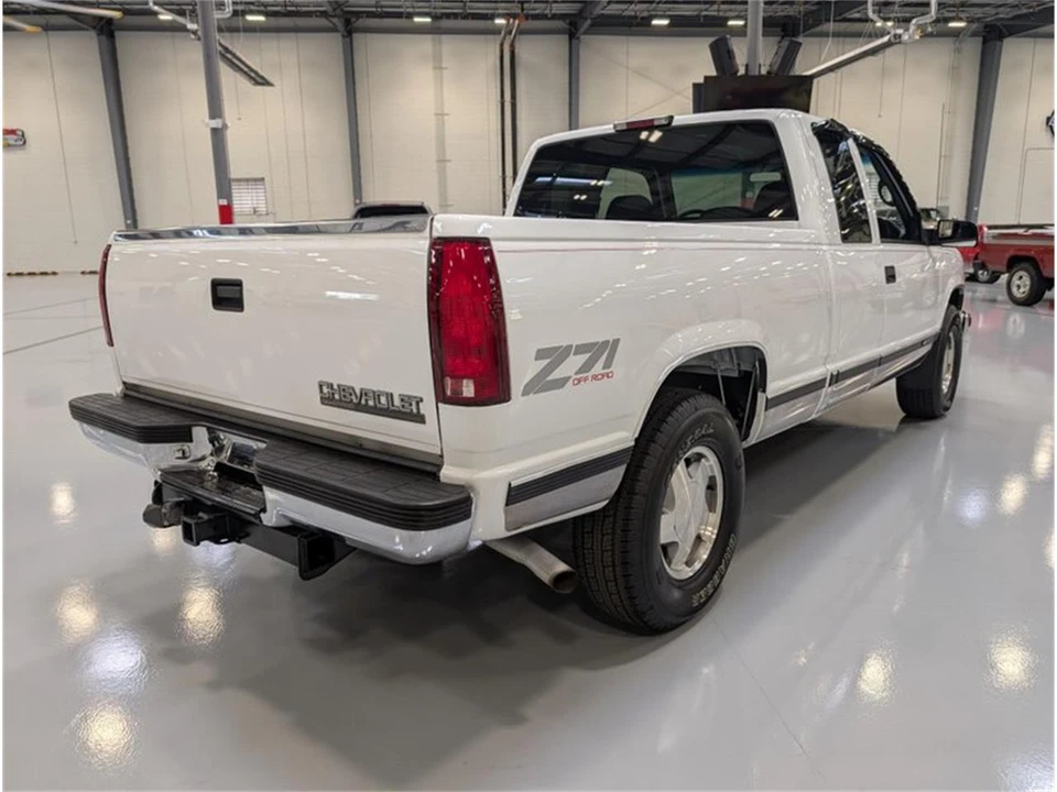 1998 Chevrolet C/K 4th Gen - Image 6 of 17
