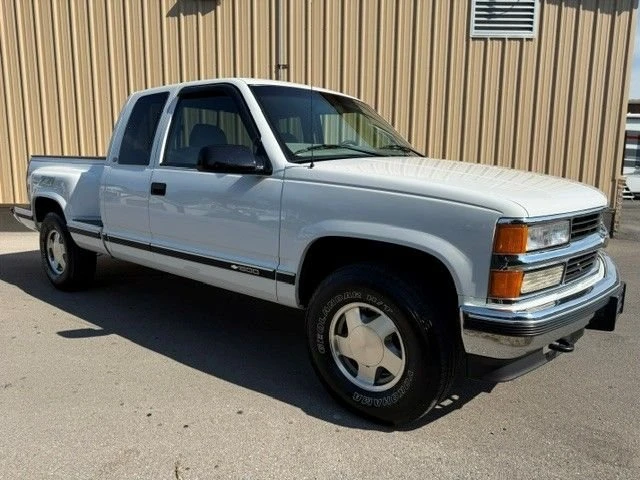 1998 Chevrolet C/K 4th Gen - Image 2 of 31