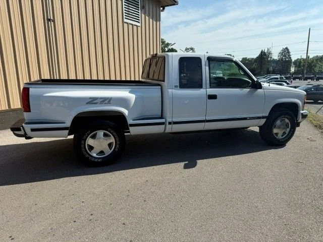 1998 Chevrolet C/K 4th Gen - Image 3 of 31