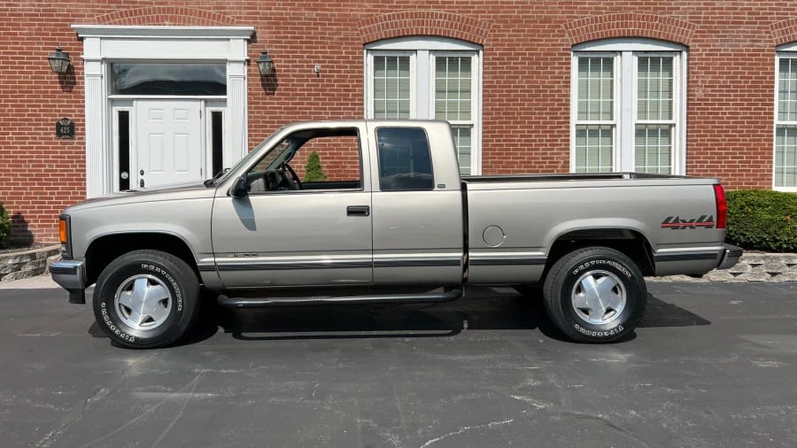1998 Chevrolet C/K 4th Gen - Image 2 of 9