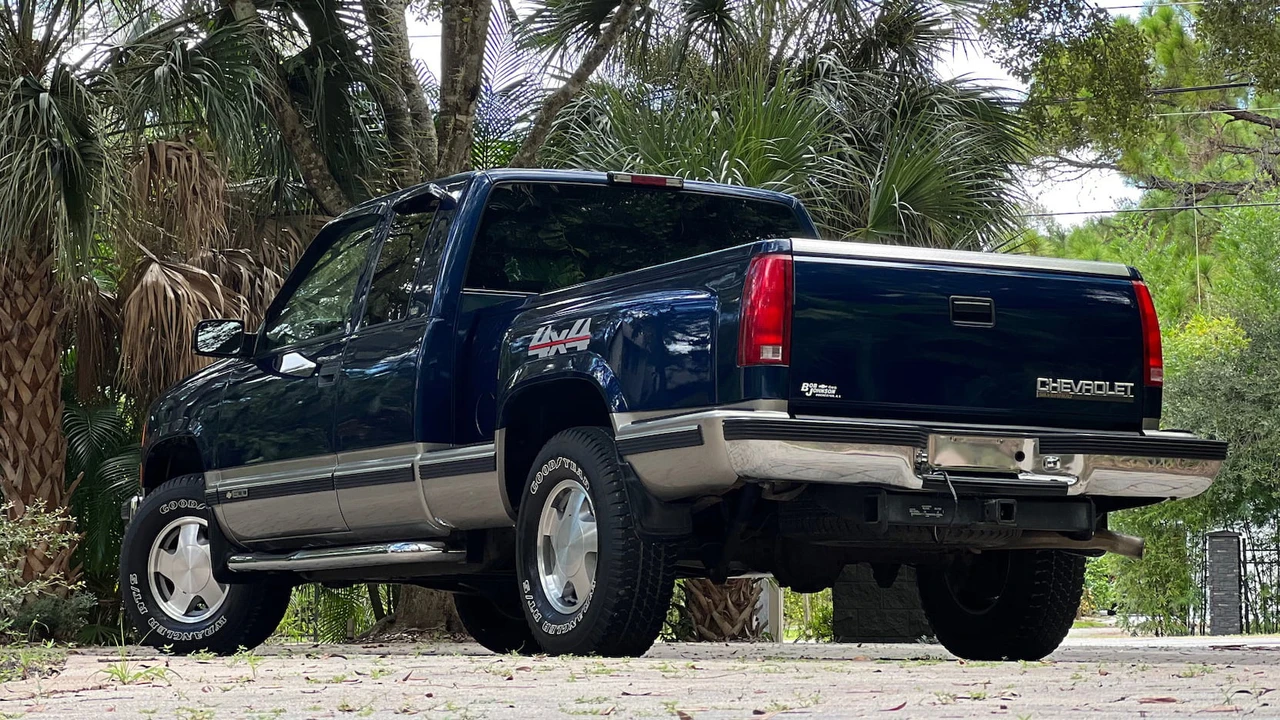 1998 Chevrolet C/K 4th Gen - Image 2 of 21