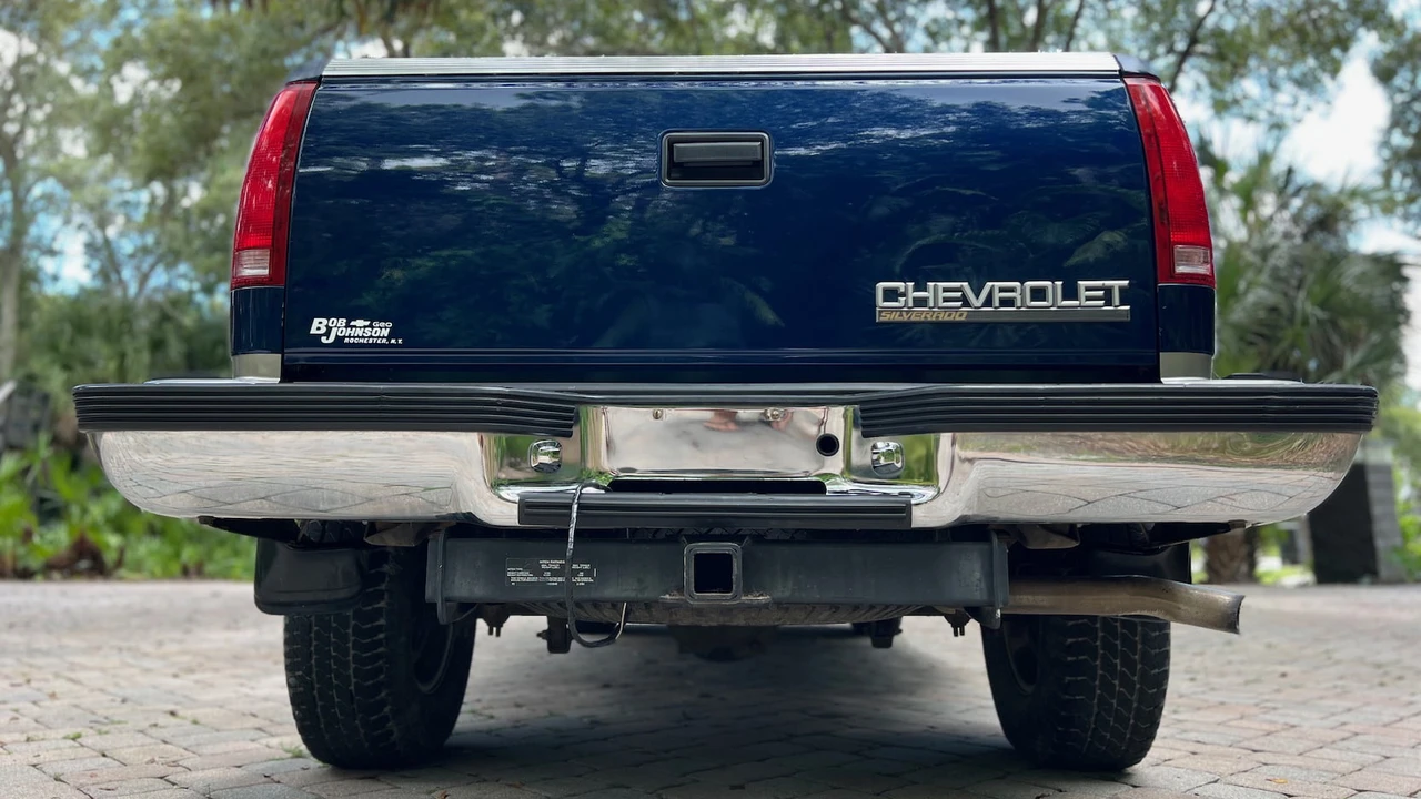 1998 Chevrolet C/K 4th Gen - Image 3 of 21