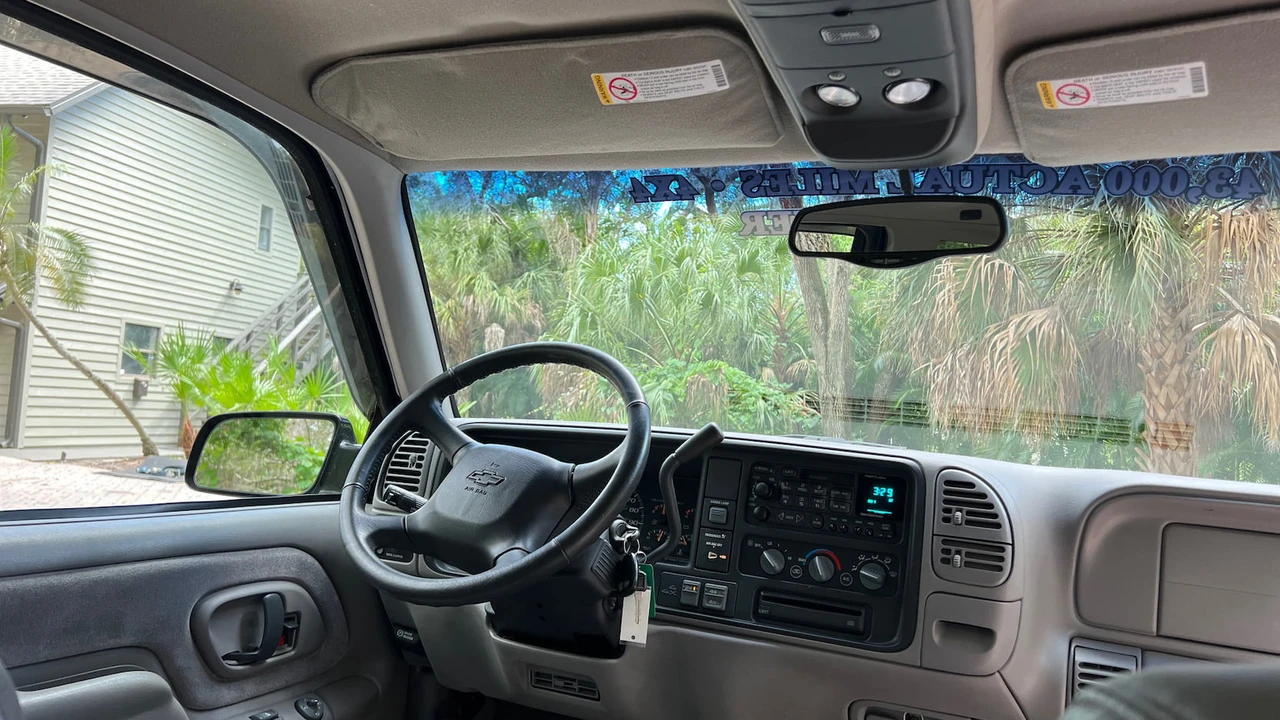1998 Chevrolet C/K 4th Gen - Image 5 of 21