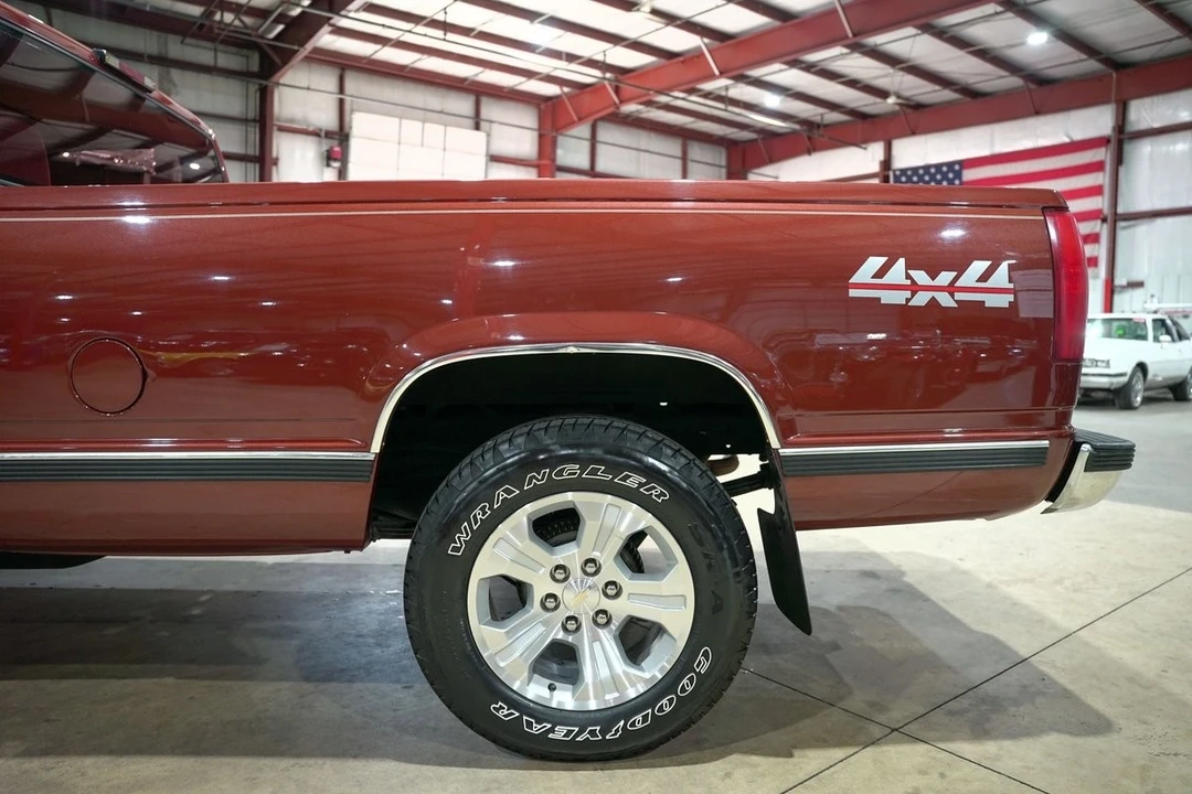 1998 Chevrolet C/K 4th Gen - Image 5 of 12
