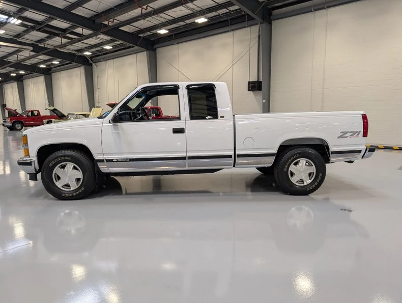 1998 Chevrolet C/K 4th Gen - Image 4 of 17