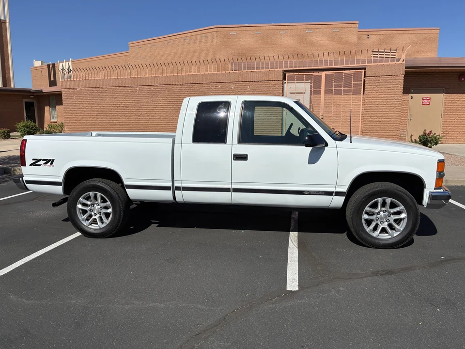 1998 Chevrolet C/K 4th Gen - Image 3 of 31