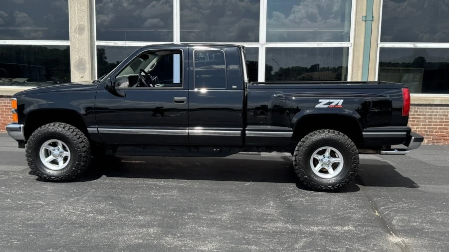 1998 Chevrolet C/K 4th Gen - Image 2 of 9