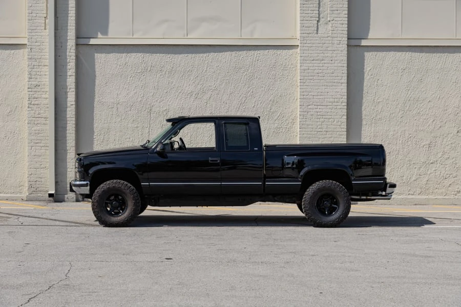 1998 Chevrolet Silverado - Image 2 of 31