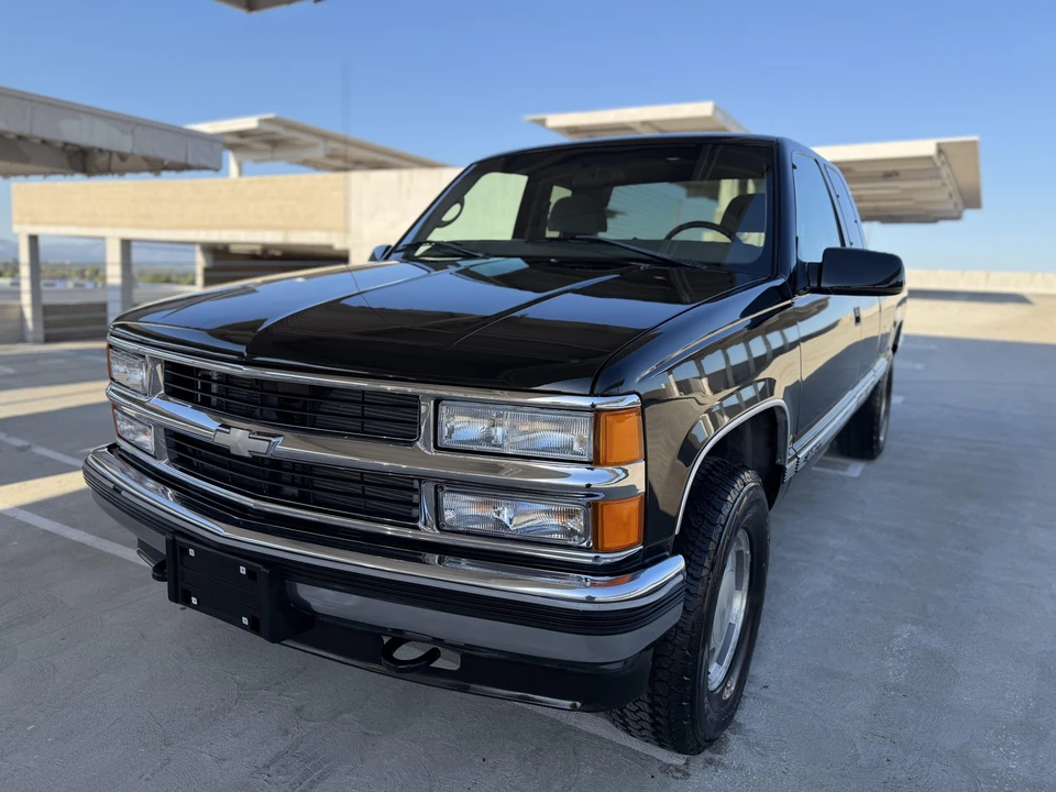 1998 Chevrolet C/K 4th Gen - Image 3 of 31