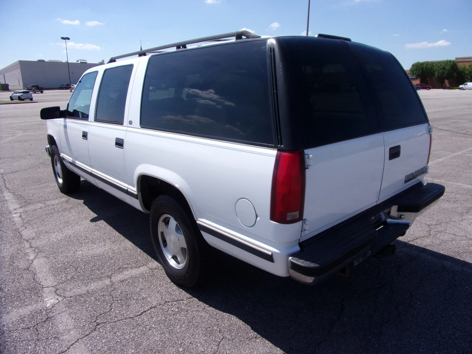 1998 Chevrolet Suburban 8th Gen - Image 7 of 31