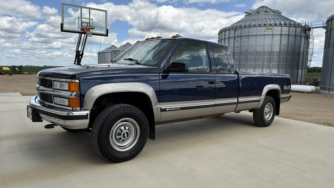 1998 Chevrolet C/K 4th Gen - Image 6 of 31