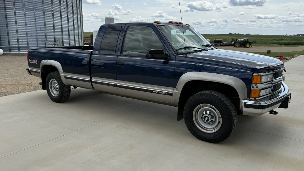 1998 Chevrolet C/K 4th Gen - Image 15 of 31