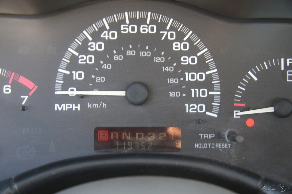 1998 Chevrolet Malibu - Image 17 of 21