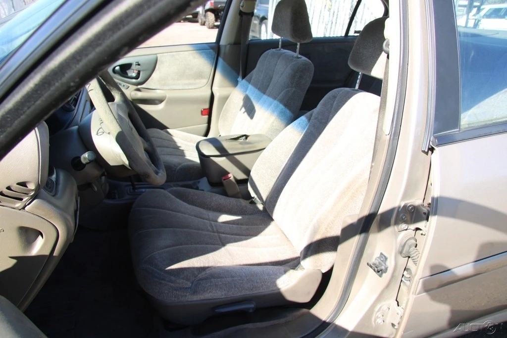 1998 Chevrolet Malibu - Image 15 of 21