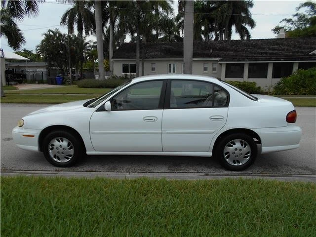 1998 Chevrolet Malibu - Image 7 of 12