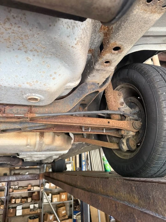 1998 Chevrolet Malibu - Image 2 of 18