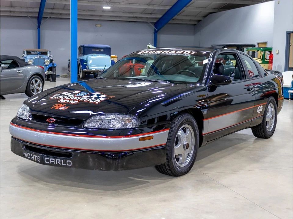 1998 Chevrolet Monte Carlo 5th Gen - Image 3 of 31