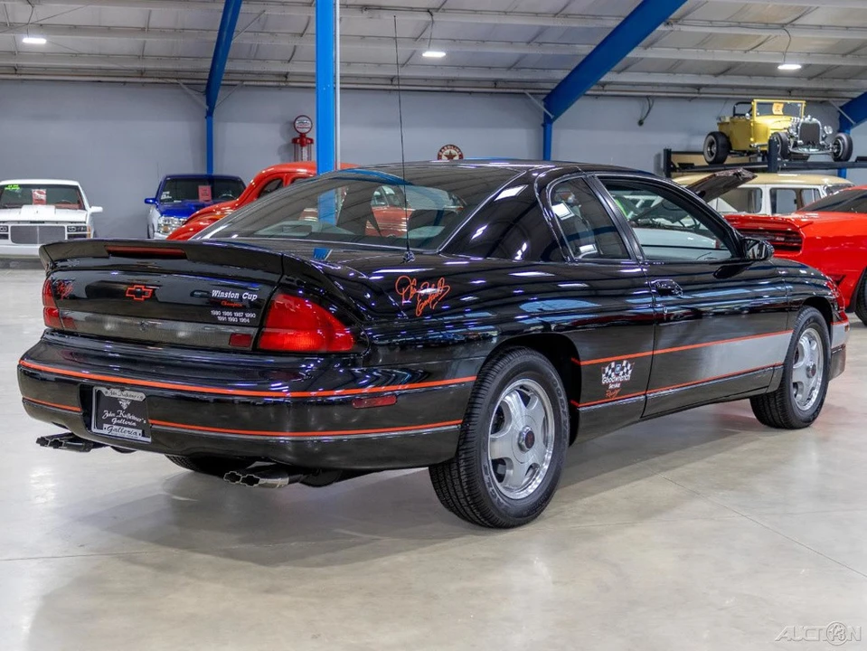 1998 Chevrolet Monte Carlo 5th Gen - Image 7 of 24