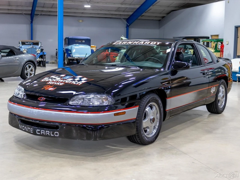 1998 Chevrolet Monte Carlo 5th Gen - Image 3 of 24