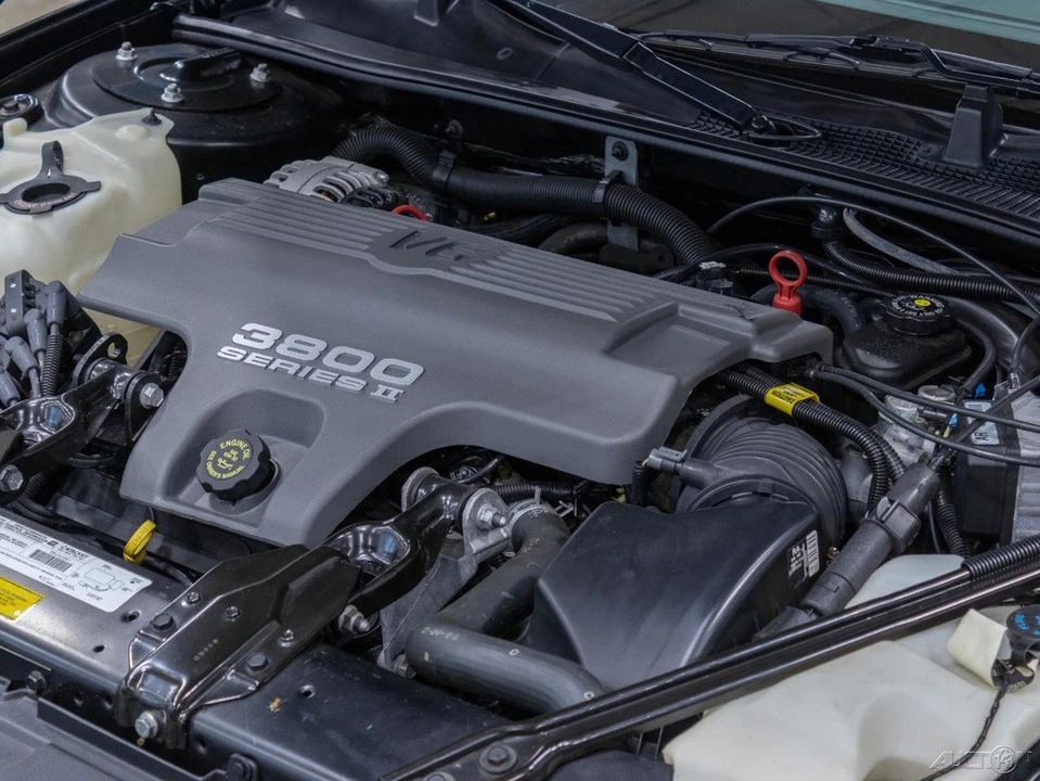 1998 Chevrolet Monte Carlo 5th Gen - Image 18 of 24