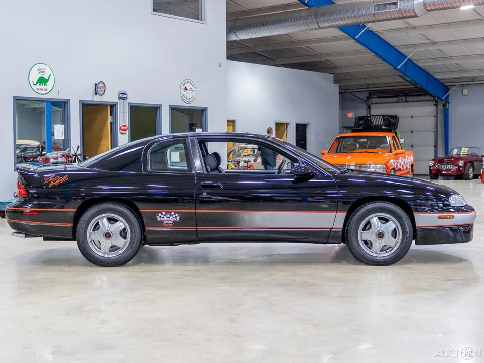1998 Chevrolet Monte Carlo 5th Gen - Image 8 of 24