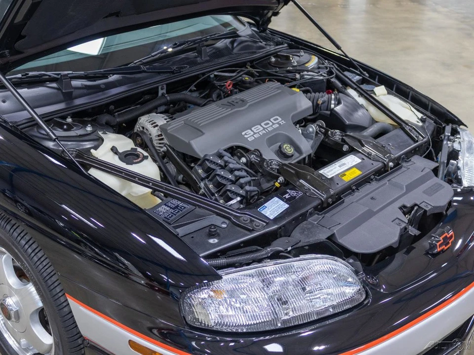 1998 Chevrolet Monte Carlo 5th Gen - Image 12 of 24