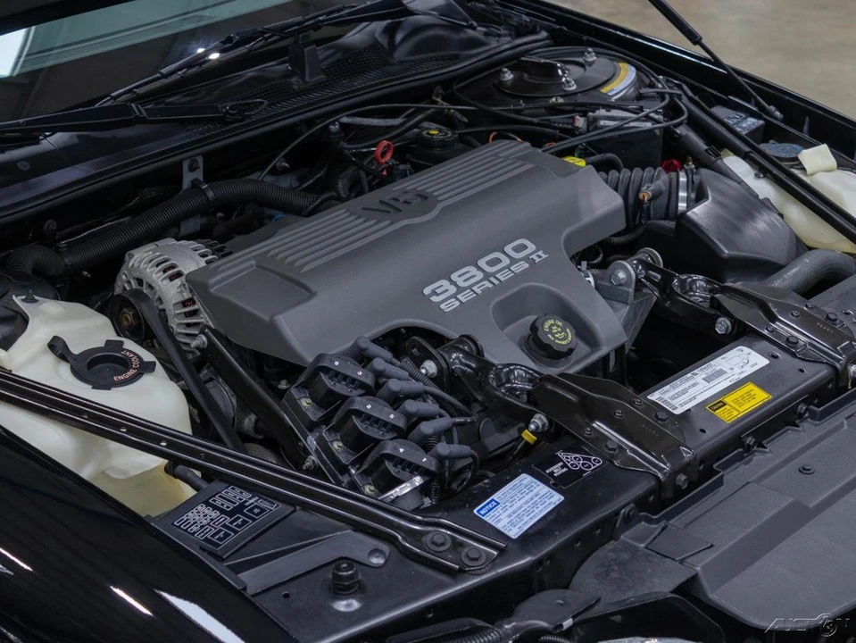 1998 Chevrolet Monte Carlo 5th Gen - Image 13 of 24