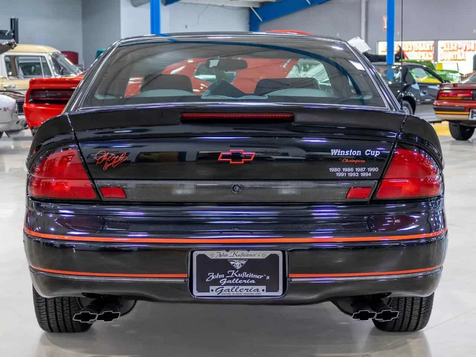 1998 Chevrolet Monte Carlo 5th Gen - Image 6 of 31