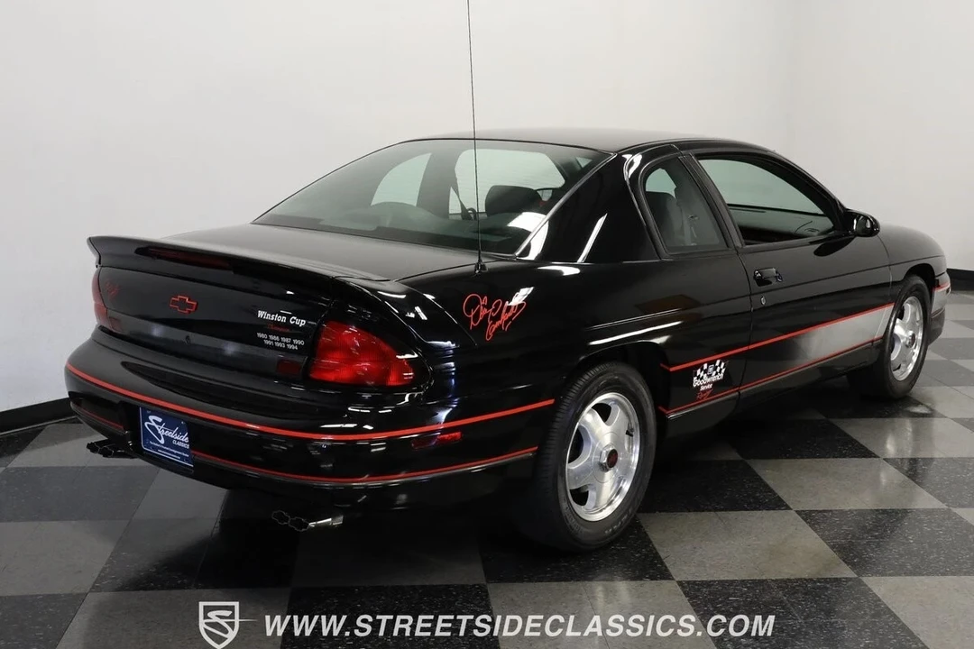 1998 Chevrolet Monte Carlo 6th Gen - Image 11 of 12