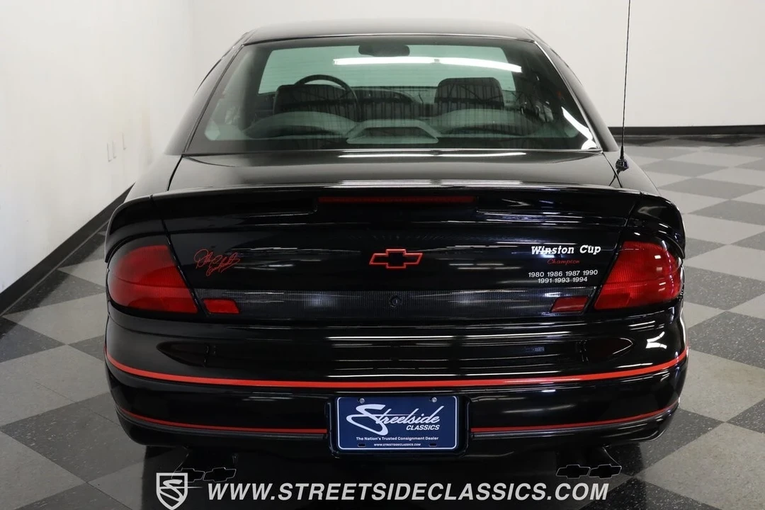 1998 Chevrolet Monte Carlo 6th Gen - Image 9 of 12