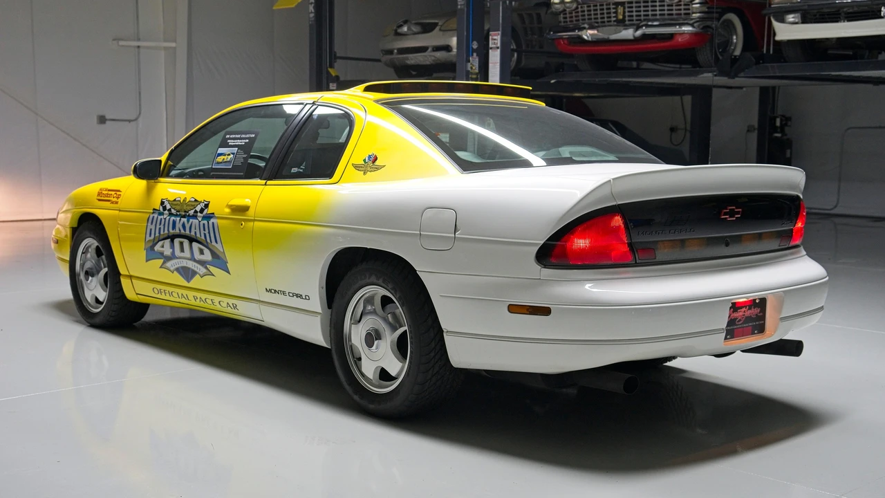 1998 Chevrolet Monte Carlo 6th Gen - Image 8 of 31