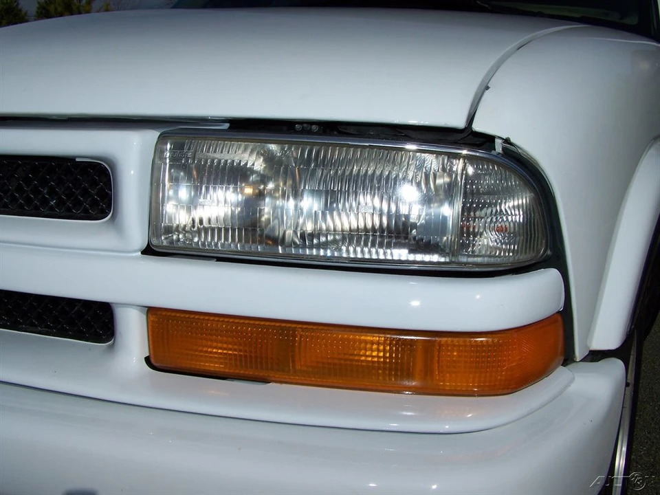 1998 Chevrolet S-10 - Image 20 of 21