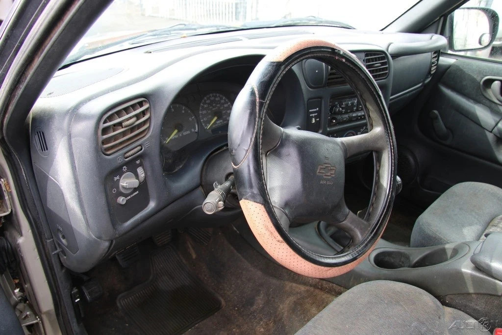 1998 Chevrolet S-10 - Image 11 of 21