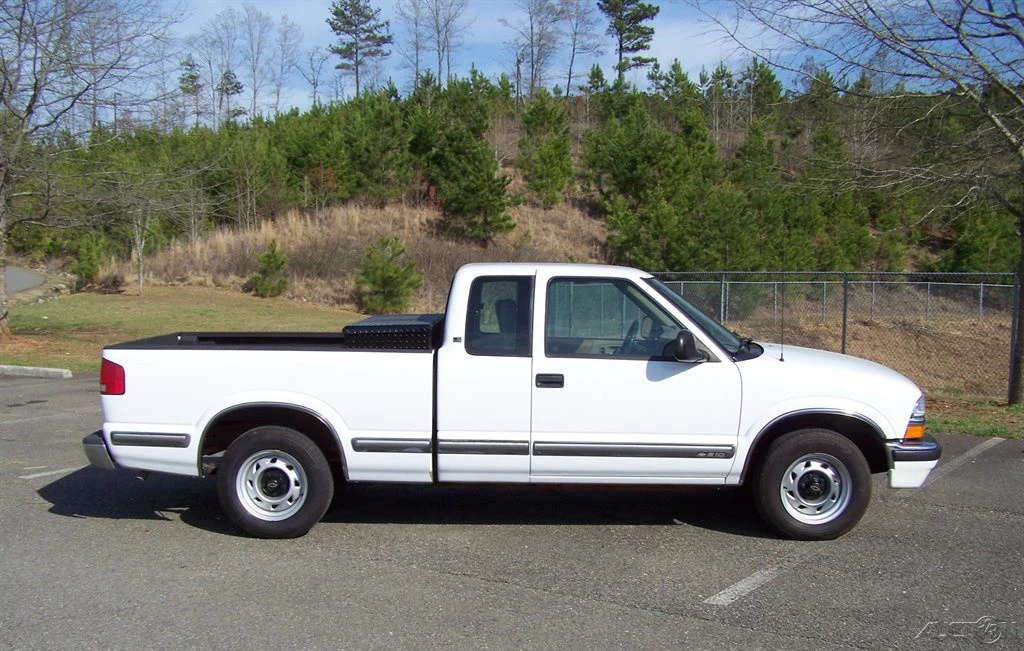 1998 Chevrolet S-10 Blazer 2nd Gen - Image 7 of 12