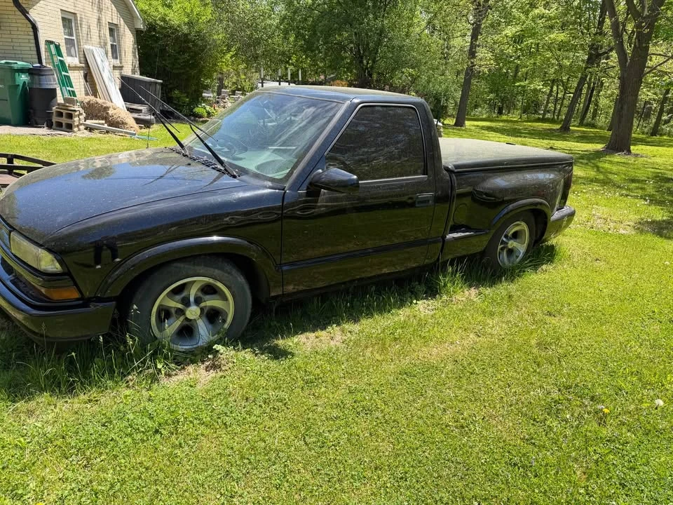 1998 Chevrolet S-10 - Image 2 of 7